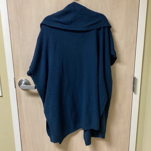 Oversized Navy Blue Open Front Poncho Shawl Sweater Cardigan One size - Picture 9 of 13